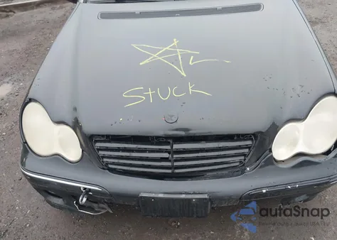 2005 Mercedes-Benz C 240 Luxury 4Matic from USA, damaged, VIN WDBRF81J95F701392